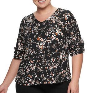 EVRI 1X Black Tan White Black Floral V-Neck Top Blouse Office Chic Flattering